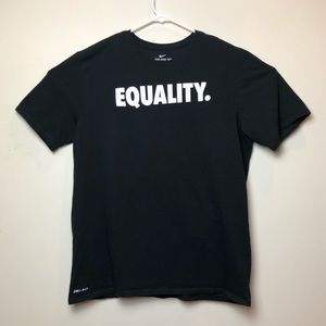 NIKE Equality T-Shirt Black XL diversity